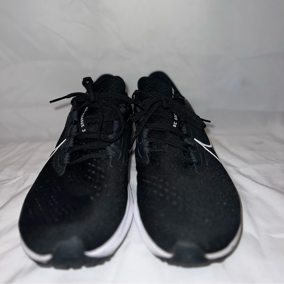 Nike Air Zoom Pegasus 38 Running Shoe - Mens size 12 - Picture 3 of 5